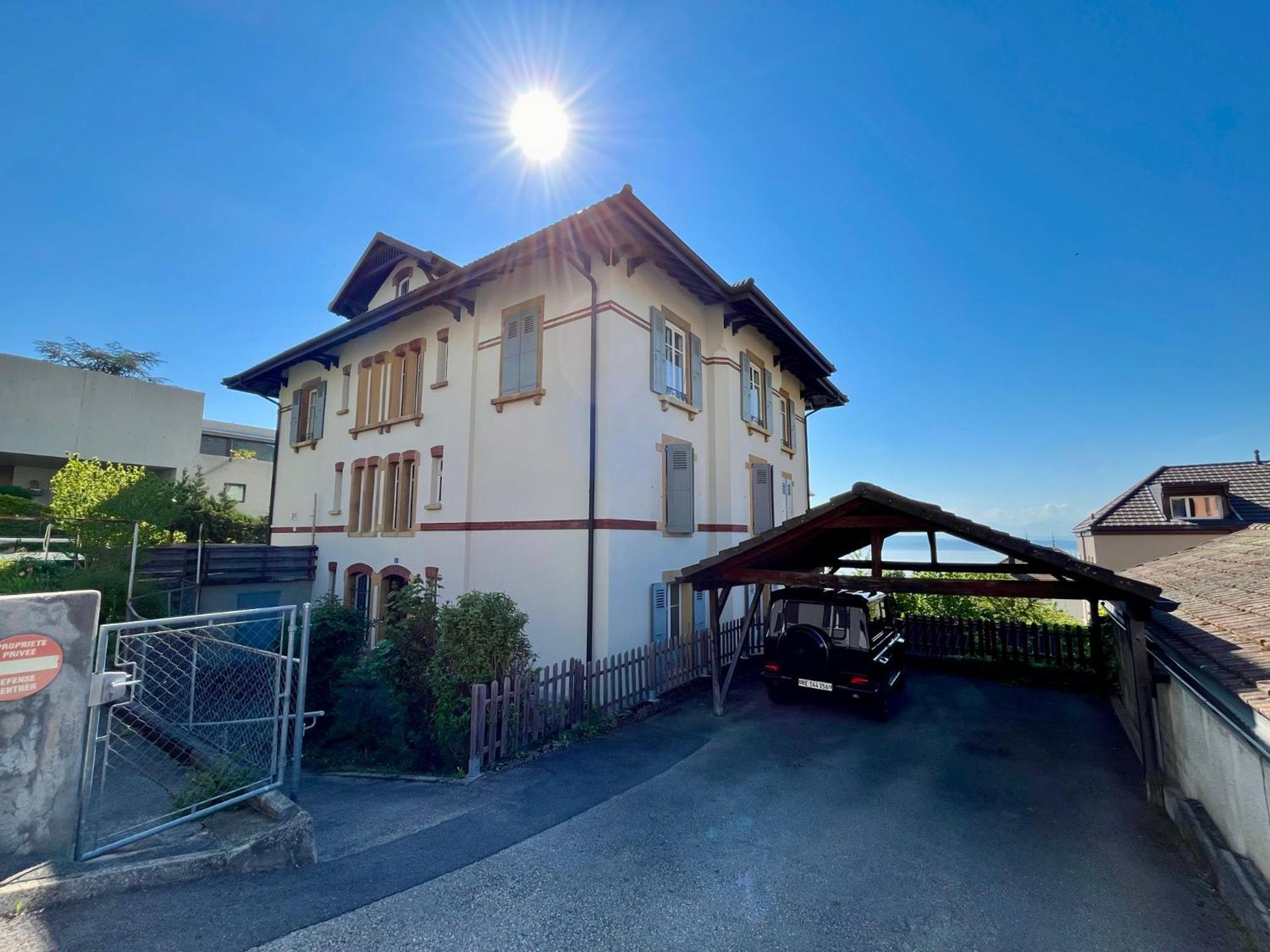 Appartement Atypique Avec Vue Neuchatel Luaran gambar